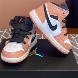 Air Jordan 1 mid TD size 5c pink quartz